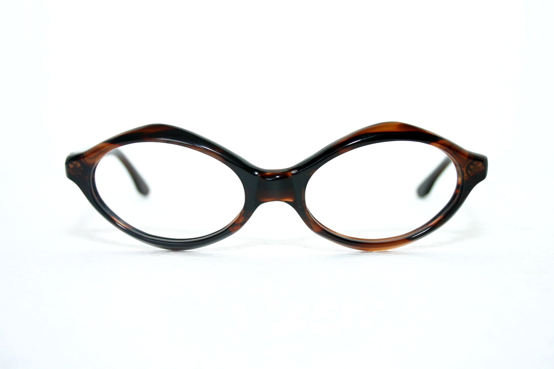 1960Er Brille Dunkelkastanien Braun Oval Eye 48-18-125 Medium Size Frame Eyewear Free Shipping Rx Lora New Nos 1960Er Brille Dunkelkastanien Braun Oval Eye 48-18-125 Medium Size Frame Eyewear Free Shipping Rx Lora New Nos von EyeGlassesFrames