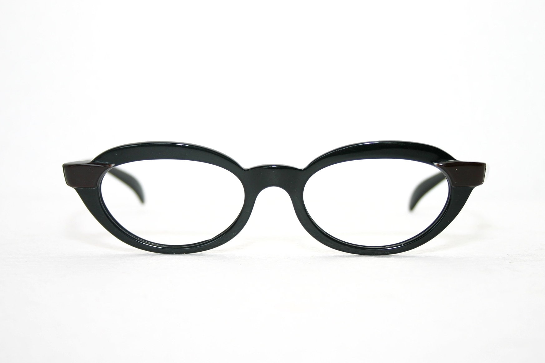 Saphira Schwarze Katzenaugen Brille Original 60Er Glanz Mittelgroßer Rahmen Versandkostenfrei Rx New Old Stock Nos Oval Modell Sirra 50-18 Saphira Schwarze Katzenaugen Brille Original 60Er Glanz Mittelgroßer Rahmen Versandkostenfrei Rx New Old Stock Nos Oval Modell Sirra 50-18 von EyeGlassesFrames