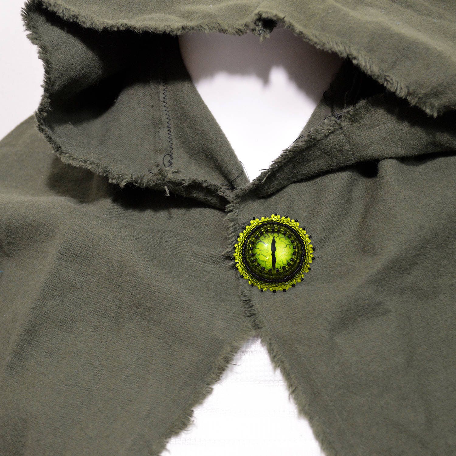 Grüne Brosche - Drachenauge Pin Kostenloser Versand Grüne Brosche - Drachenauge Pin Kostenloser Versand von EyeJewelry