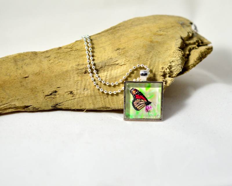 Monarchfalter Foto Halskette Glas Fliesen Halskette, Fliese Etsy Suchen, Tragbar, Geschenk, Kunst Einzigartige Foto-Halskette, Ihr Monarchfalter Foto Halskette Glas Fliesen Halskette, Fliese Etsy Suchen, Tragbar, Geschenk, Kunst Einzigartige Foto-Halskette, Ihr von EyeLuvPhotography