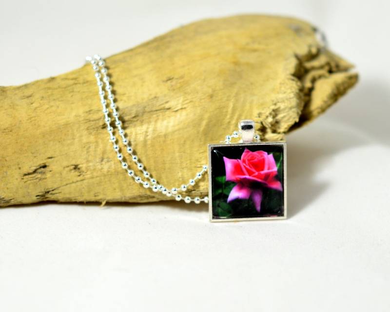 Rosa Foto-Halskette, Glas Fliesen Halskette, Foto-Kachel-Halskette, Etsy Finden, Für Sie, Einzigartige Foto-Collier, Floralen Schmuck, Tragbare Kunst von EyeLuvPhotography