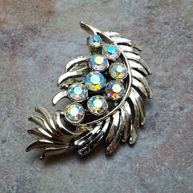 Ab Strass Vergoldete Blatt Brosche Anstecknadel Ab Strass Vergoldete Blatt Brosche Anstecknadel von EyeMusic