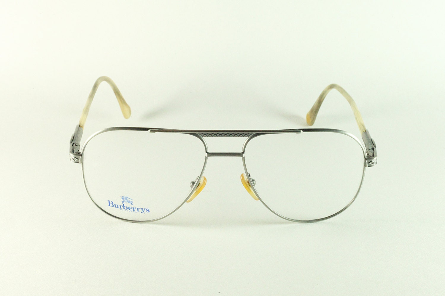 Burberrys Brille B8767 Hm1 56-16-140 Hergestellt in Italien Burberrys Brille B8767 Hm1 56-16-140 Hergestellt in Italien von EyeQGlasses