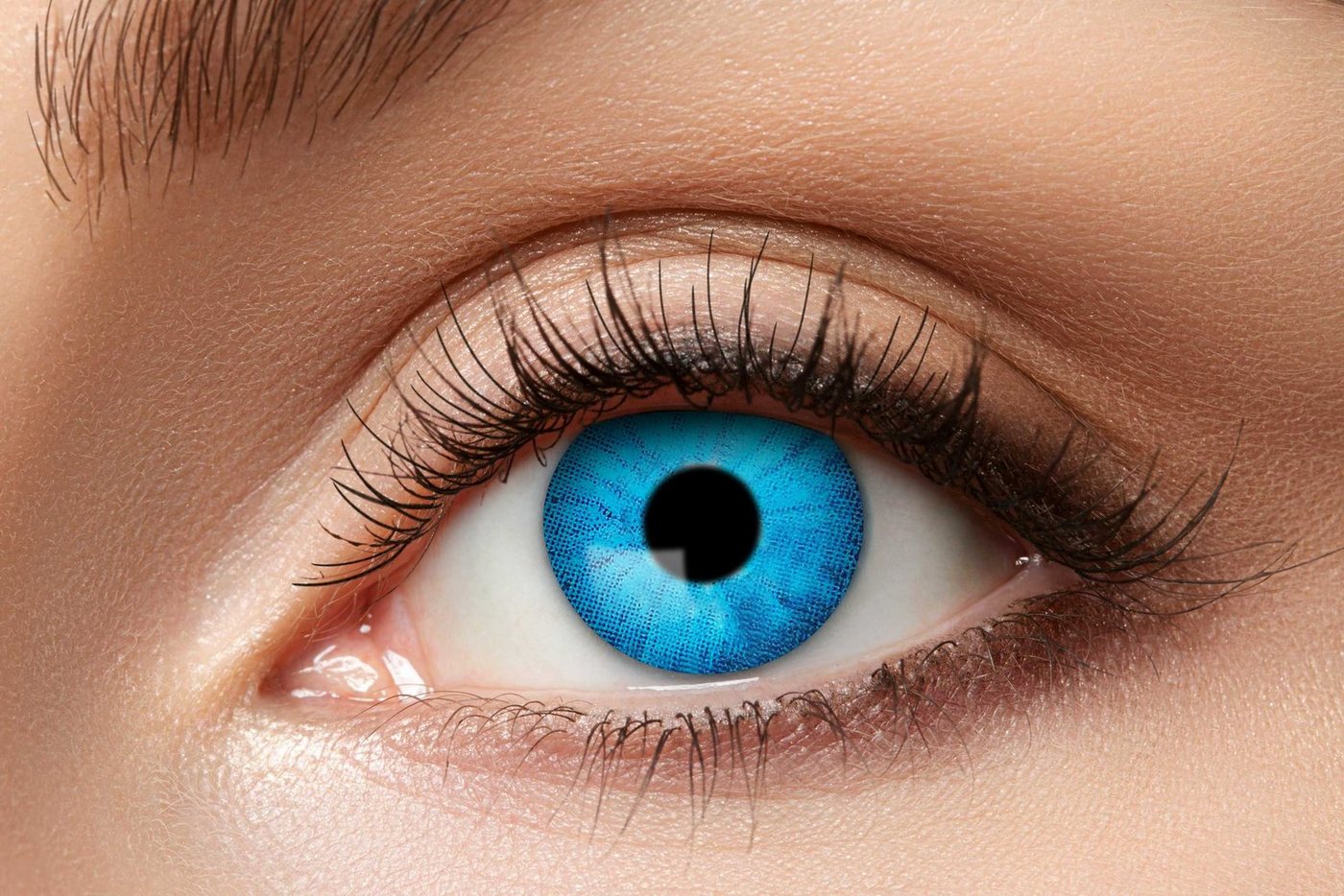 Eyecatcher Jahreslinsen Electro Blue Kontaktlinse mit Minus Sehstärken von Eyecatcher