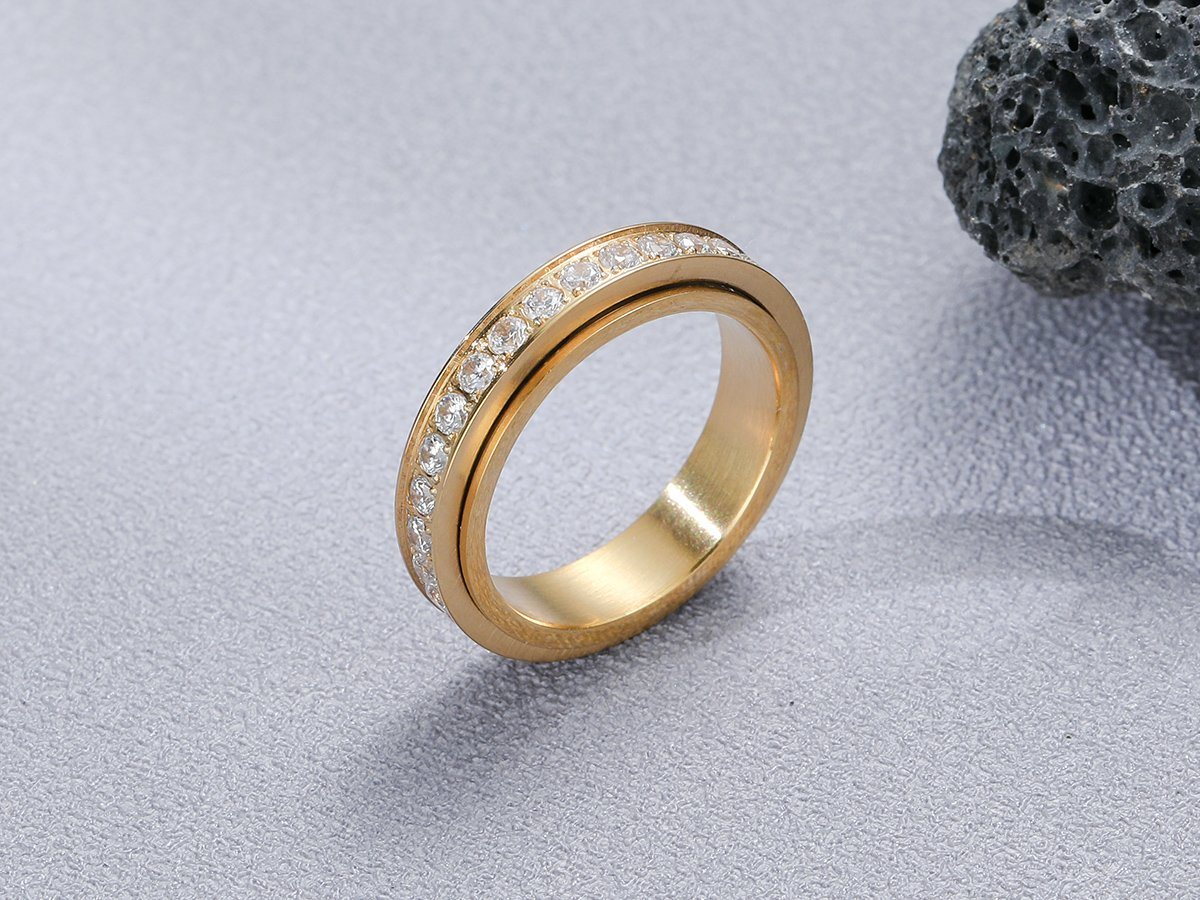 Eyecatcher Fingerring Anti Stress Ring gold oder silber mit Edelsteinen Eyecatcher Fingerring Anti Stress Ring gold oder silber mit Edelsteinen von Eyecatcher