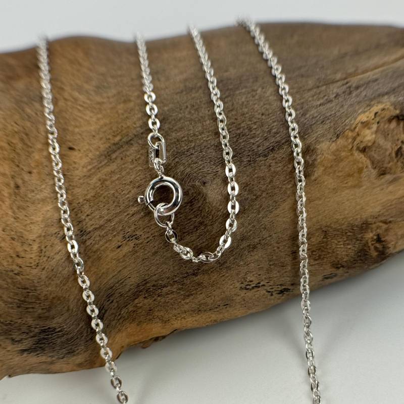 Ankerkette 835Er Silber 42cm Lang 1, 5mm Breit Vintage Silberkette Geschenk Patina Damen Halskette Eyecatcher Exklusiv Retro Zeitlos Fashion von EyecatchersJuwellery