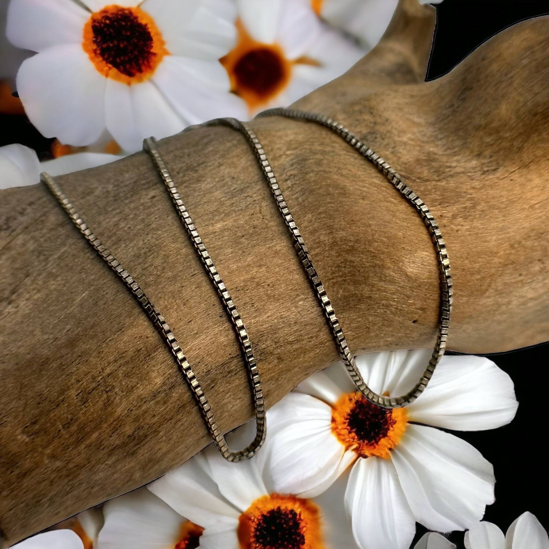 Venezianerkette 835Er Silber 42cm Lang 1mm Breit Vintage Silberkette Geschenk Patina Damen Halskette Eyecatcher Exklusiv Retro Zeitlos Mode von EyecatchersJuwellery