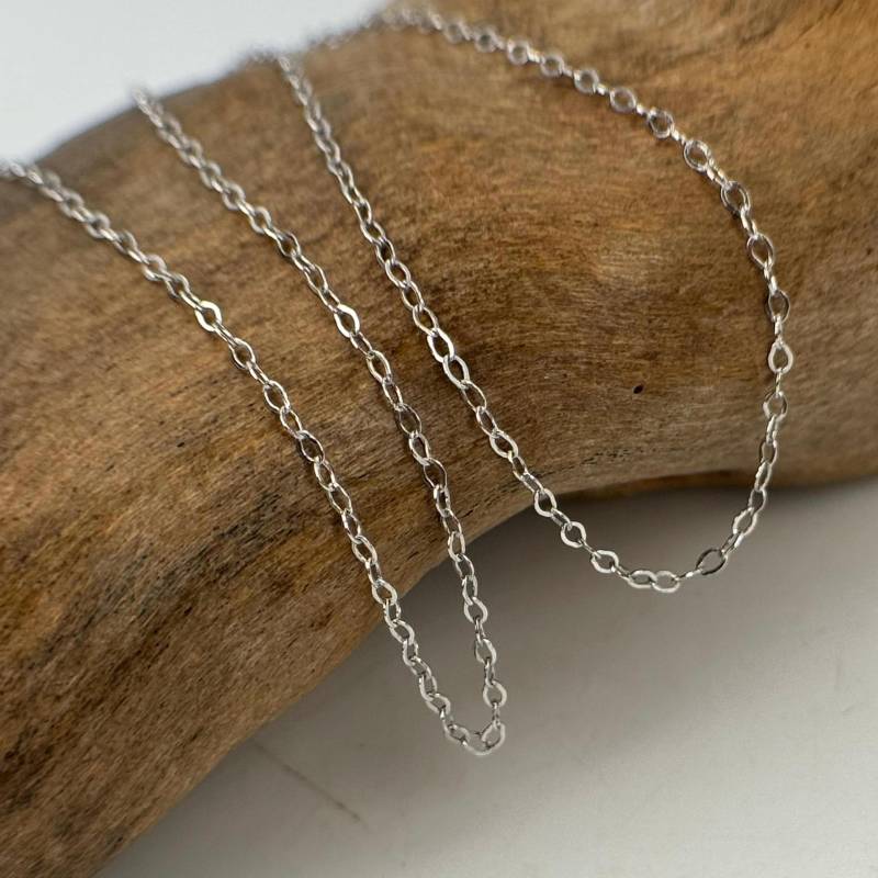 Ankerkette 925Er Silber 45cm Lang 1, 4mm Zart Vintage Silberkette Geschenk Damen Halskette Eyecatcher Exklusiv Retro Zeitlos Rarität Fashion Ankerkette 925Er Silber 45cm Lang 1, 4mm Zart Vintage Silberkette Geschenk Damen Halskette Eyecatcher Exklusiv Retro Zeitlos Rarität Fashion von EyecatchersJuwellery