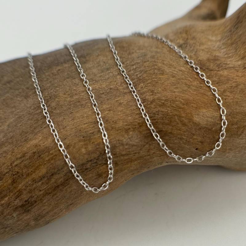 Ankerkette 925Er Silber 47cm Lang 1mm Breit Vintage Silberkette Geschenk Patina Damen Halskette Eyecatcher Exklusiv Retro Zeitlos von EyecatchersJuwellery
