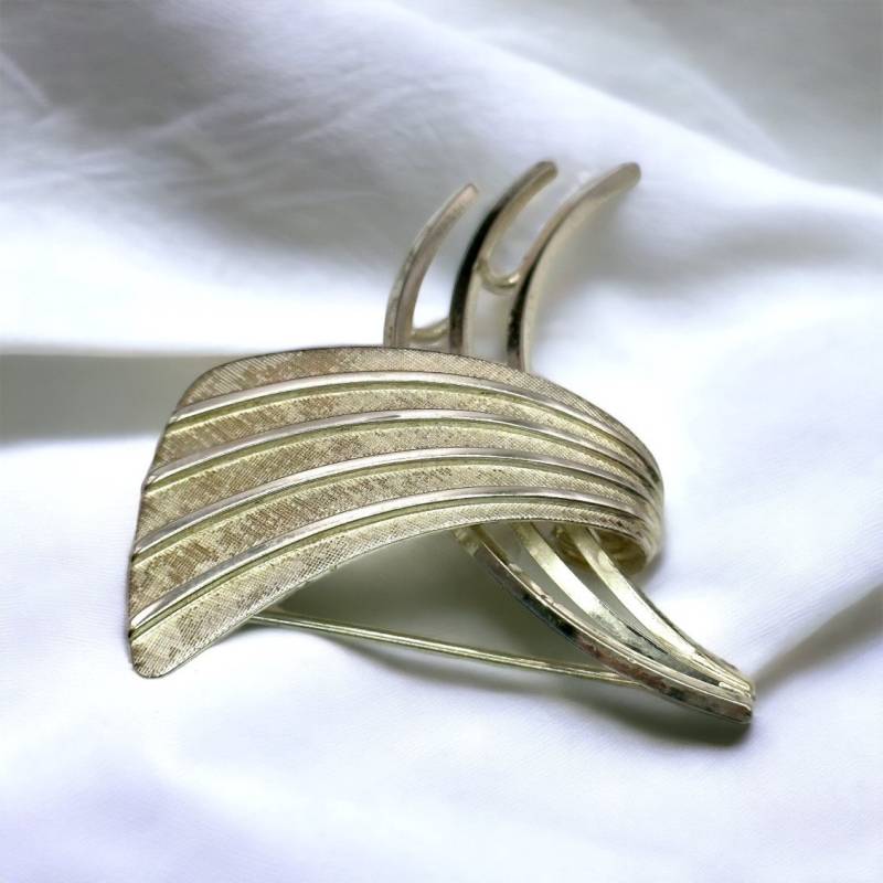 Design Brosche 800Er Silber 45 X 36mm Edel Patina Damen Retro Zeitlos Silberbrosche Vintage Luxus Elegant Exklusiv Selten Rar Design Brosche 800Er Silber 45 X 36mm Edel Patina Damen Retro Zeitlos Silberbrosche Vintage Luxus Elegant Exklusiv Selten Rar von EyecatchersJuwellery