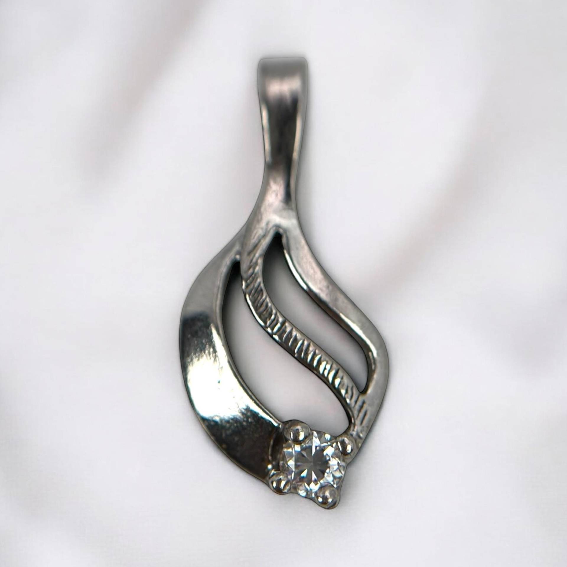 Design Kettenanhänger 925Er Silber Vintage Geschenk Patina Zirkonia Alt Retro Anhänger Edel Exklusiv Edelstein Eyecatcher Modern Fashion von EyecatchersJuwellery