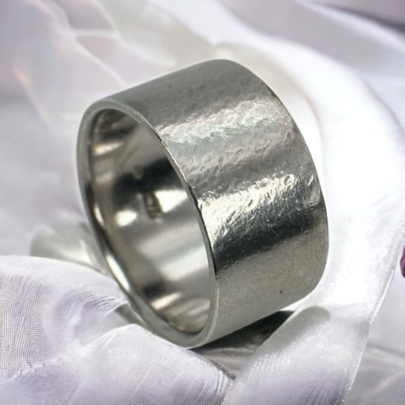 Design Ring 925Er Silber Gr. 61 19, 4mm Damen Silberring Geschenk Edel Exklusiv Patina Vintage Alt Selten Eyecatcher Breit Design Ring 925Er Silber Gr. 61 19, 4mm Damen Silberring Geschenk Edel Exklusiv Patina Vintage Alt Selten Eyecatcher Breit von EyecatchersJuwellery