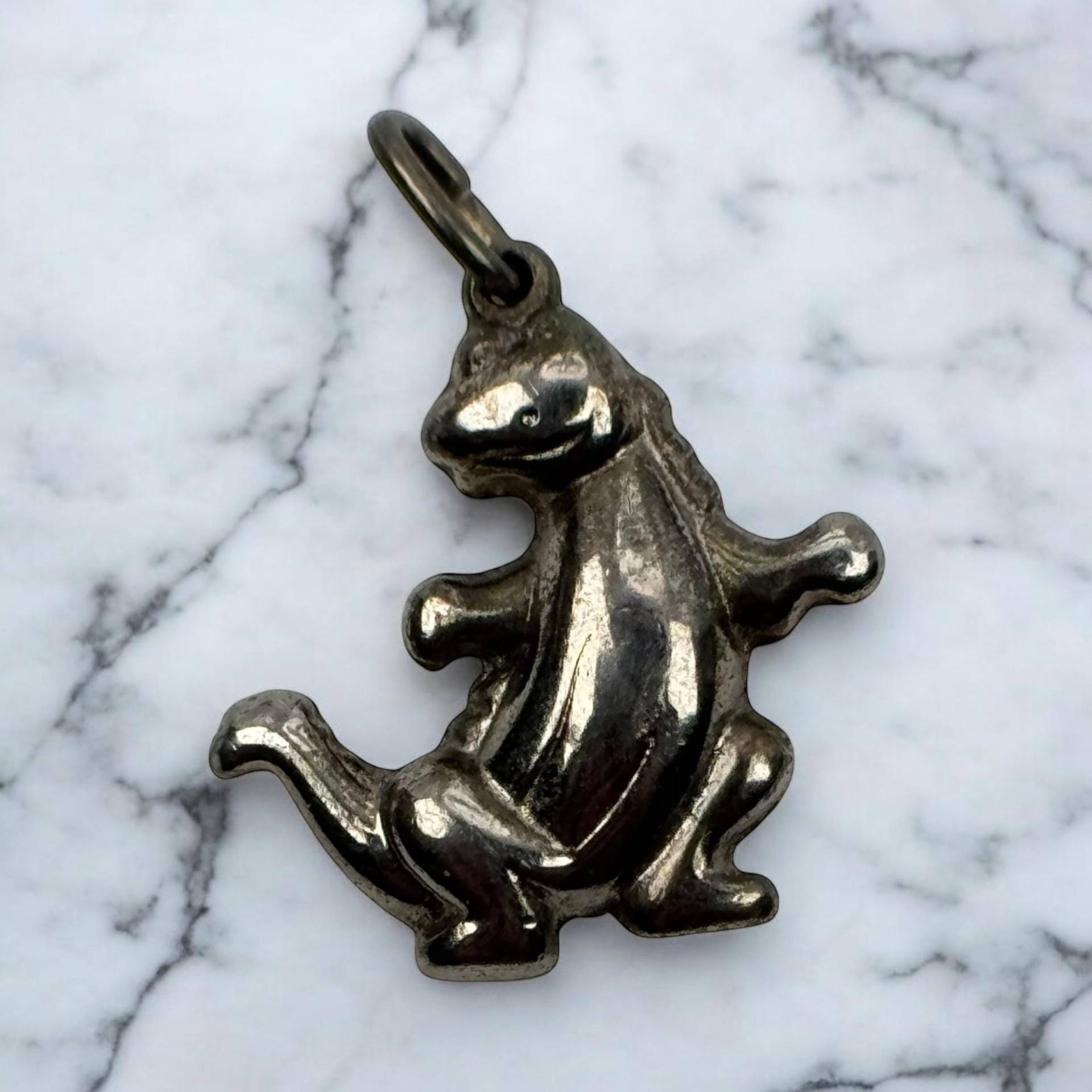 Dino Kettenanhänger 925Er Silber Vintage Geschenk Patina Anhänger Mit Modern Eyecatcher Luxus Fashion Retro Dinosaurier Drache von EyecatchersJuwellery