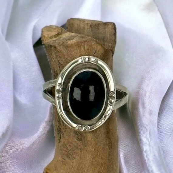 Edelstein Ring 925Er Silber 18, 4mm Gr. 58 Vintage Geschenk Damen Silberring Edel Design Patina Exklusiv Luxus Eyecatcher Modern Alt Onyx von EyecatchersJuwellery