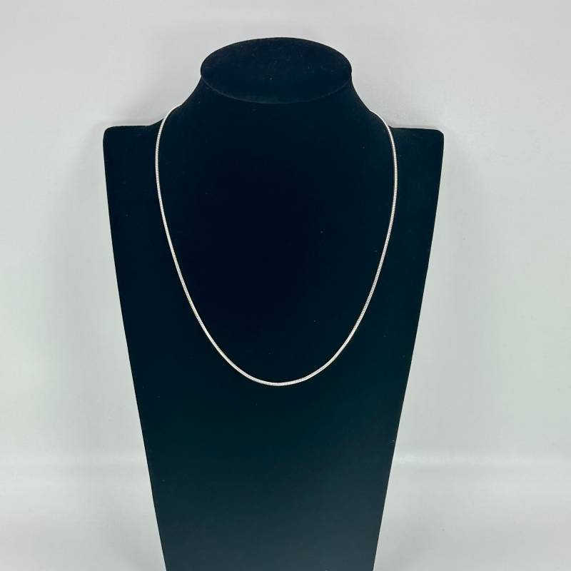 Exklusive Halskette 925Er Silber Silberkette 42, 5cm Lang 1, 6mm Stark Vintage Kette Geschenk Edles Design Selten Damen Patina Retro Zeitlos von EyecatchersJuwellery