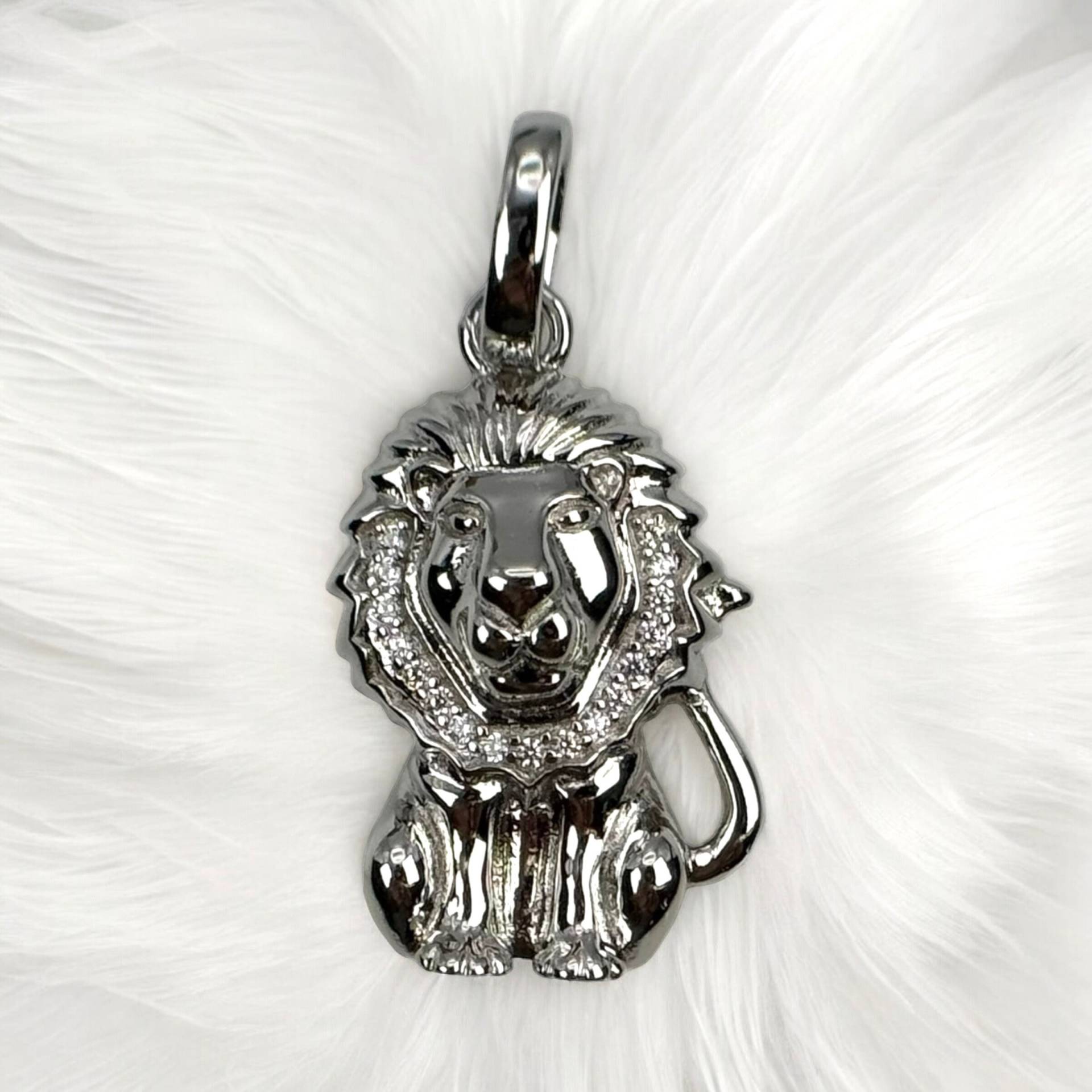 Großer Löwe Kettenanhänger 925Er Silber Zirkonia Sternzeichen Exklusiv Modern Fashion Anhänger Eyecatcher Design Massiv Luxus Geschenk von EyecatchersJuwellery