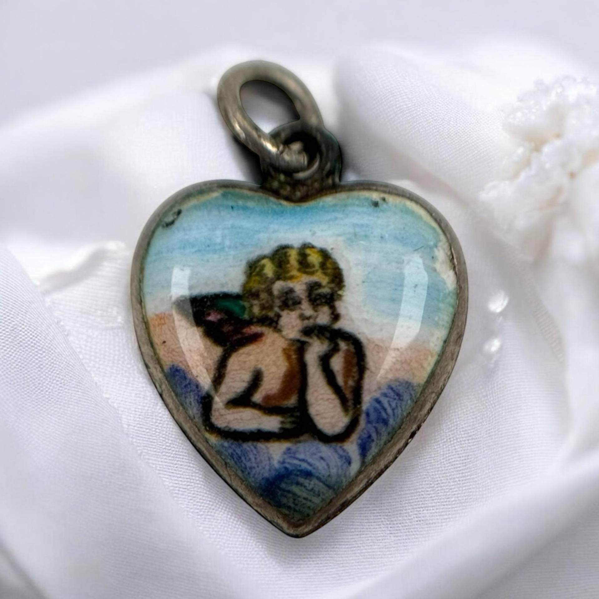 Kleiner Engel Kettenanhänger Echt Silber Anhänger Vintage Retro Eyecatcher Patina Exklusiv Schutzengel Fashion Geschenk Beschützer Modern von EyecatchersJuwellery