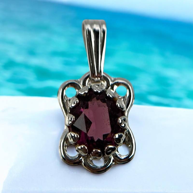 Kleiner Kettenanhänger 925Er Silber Vintage Geschenk Patina Alt Retro Anhänger Edel Exklusiv Edelstein Eyecatcher Rarität Fashion von EyecatchersJuwellery