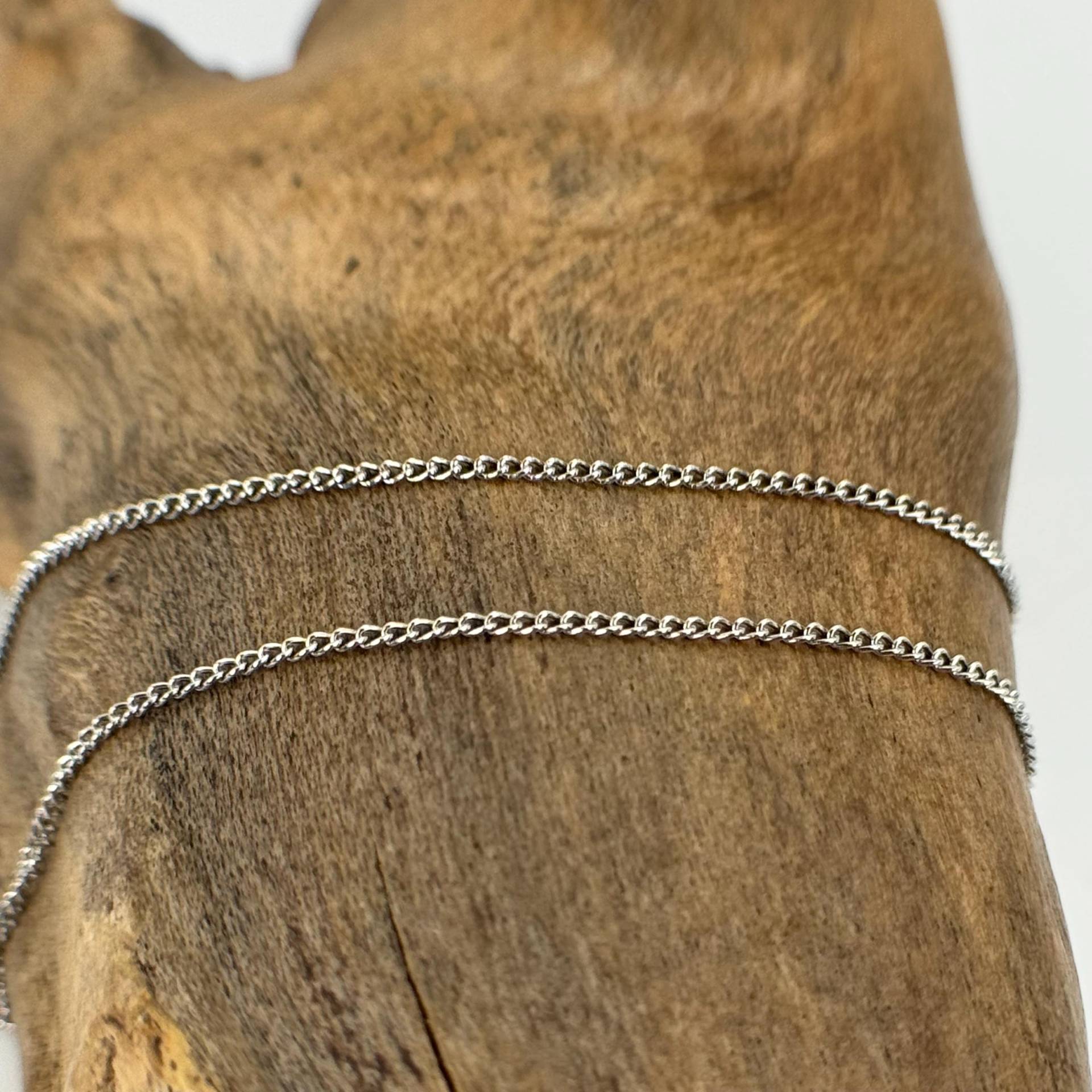 Kurze Panzerkette 835Er Silber 37, 5cm Lang 1mm Breit Vintage Geschenk Patina Luxus Silberkette Halskette Eyecatcher Selten Retro Fashion von EyecatchersJuwellery