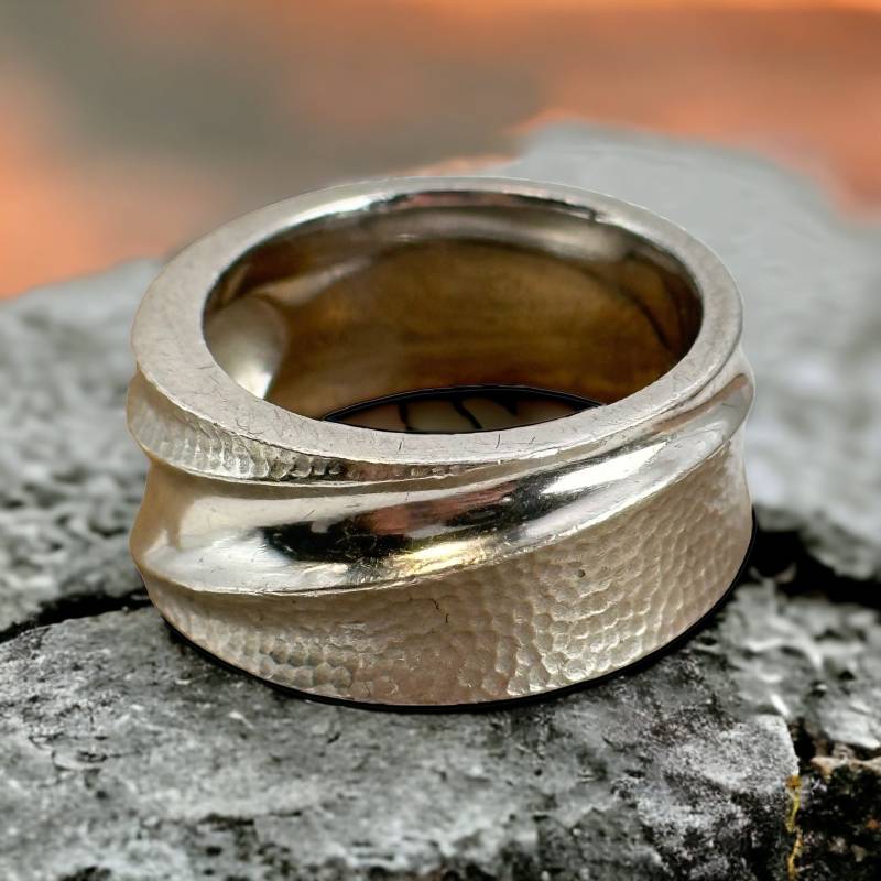 Massiver Ring 925Er Silber 18, 5mm Gr. 58 Patina Geschenk Damen Herren Exklusiv Silberring Muster Struktur Retro Zeitlos Modern Vintage von EyecatchersJuwellery