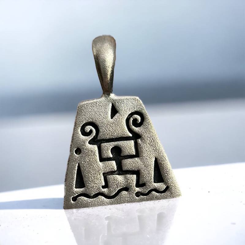 Moderner Kettenanhänger 925Er Silber Vintage Geschenk Patina Alt Retro Anhänger Edel Exklusiv Rarität Eyecatcher Kunst Männchen Satiniert von EyecatchersJuwellery