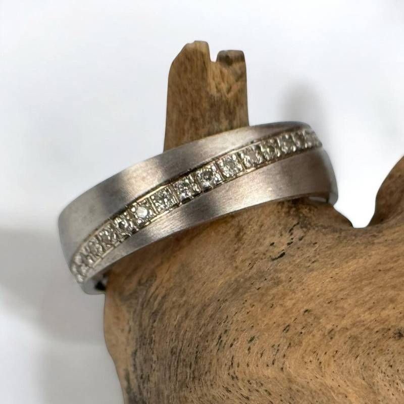 Patina Ring 925Er Silber 17, 8mm Gr. 56 Vintage Geschenk Damen Zirkonia Silberring Eyecatcher Retro Edelstein Elegant Rar Zeitlos Patina Ring 925Er Silber 17, 8mm Gr. 56 Vintage Geschenk Damen Zirkonia Silberring Eyecatcher Retro Edelstein Elegant Rar Zeitlos von EyecatchersJuwellery