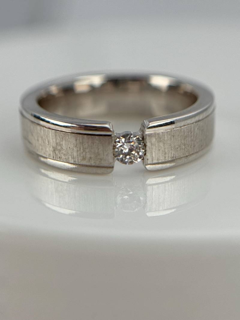 Ring 925Er Silber 16, 1mm Gr. 51 Vintage Design Geschenk Zirkonia Eyecatcher Damen Silberring Edelstein Rarität Exklusiv Modern Luxus Ring 925Er Silber 16, 1mm Gr. 51 Vintage Design Geschenk Zirkonia Eyecatcher Damen Silberring Edelstein Rarität Exklusiv Modern Luxus von EyecatchersJuwellery