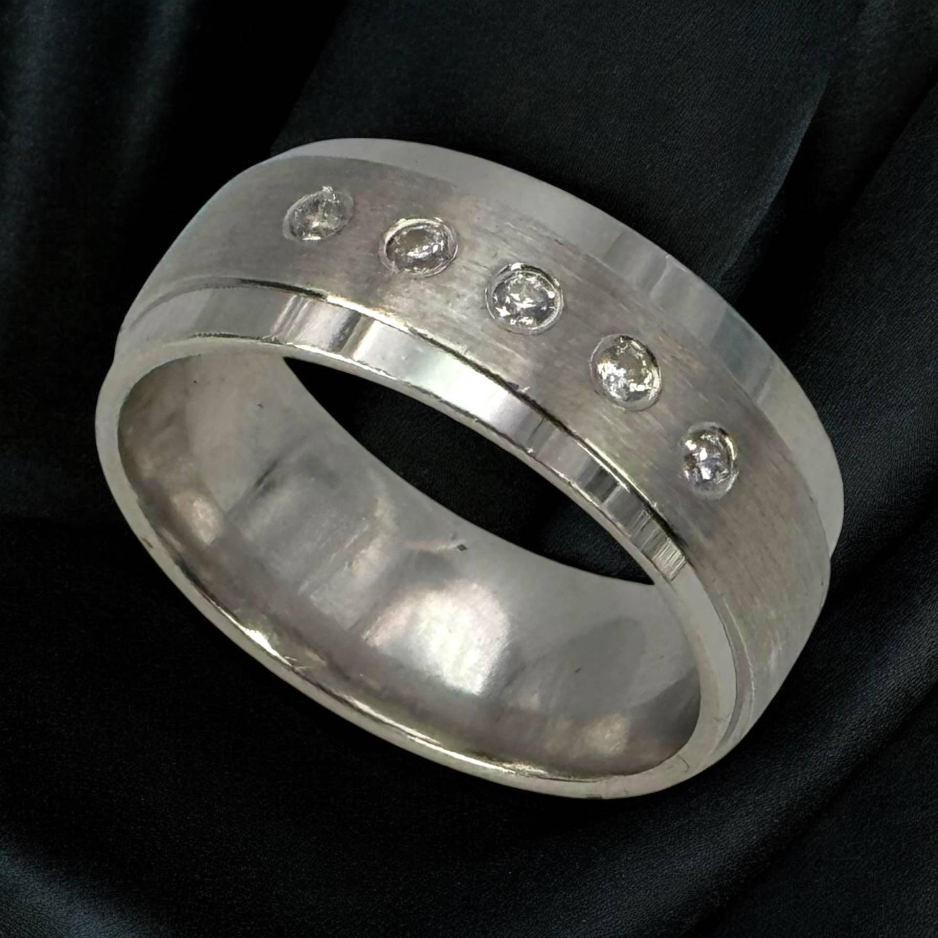 Ring 925Er Silber 17, 5mm Gr. 55 Patina Geschenk Damen Exklusiv Silberring Edelstein Retro Zeitlos Schwer Modern Eyecatcher Vintage Ring 925Er Silber 17, 5mm Gr. 55 Patina Geschenk Damen Exklusiv Silberring Edelstein Retro Zeitlos Schwer Modern Eyecatcher Vintage von EyecatchersJuwellery