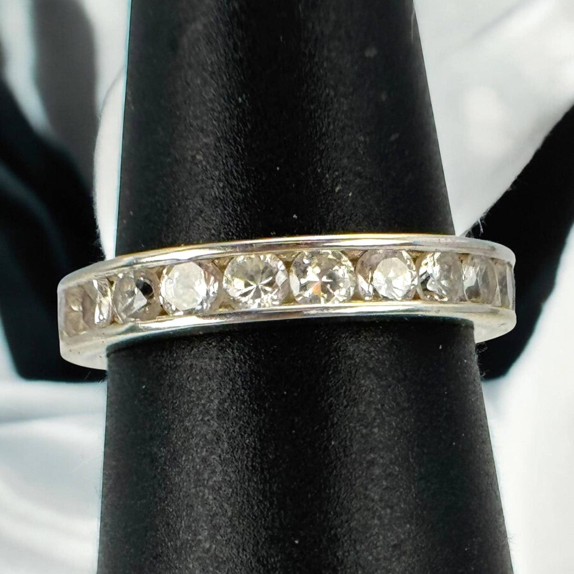 Ring 925Er Silber 18, 2mm Gr. 57 Mit Zirkonia Edelstein Besetzt Geschenk Patina Damen Retro Zeitlos Modern Luxus Fashion Rarität Memoirering von EyecatchersJuwellery