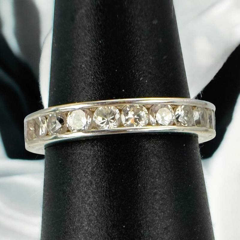 Ring 925Er Silber 18, 2mm Gr. 57 Mit Zirkonia Edelstein Besetzt Geschenk Patina Damen Retro Zeitlos Modern Luxus Fashion Rarität Memoirering Ring 925Er Silber 18, 2mm Gr. 57 Mit Zirkonia Edelstein Besetzt Geschenk Patina Damen Retro Zeitlos Modern Luxus Fashion Rarität Memoirering von EyecatchersJuwellery