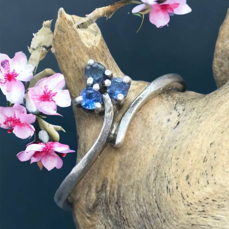 Saphir Ring 925Er Silber 17, 8mm Gr. 56 Silberring Vintage Geschenk Design Damen Multisteinring Edel Patina Edelstein von EyecatchersJuwellery