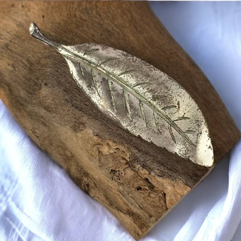 Seltene Brosche 835Er Silber Blatt Vintage Geschenk Patina Luxus Accessoires Rarität Exklusiv Silberbrosche Retro Zeitlos Eyecatcher Fashion Seltene Brosche 835Er Silber Blatt Vintage Geschenk Patina Luxus Accessoires Rarität Exklusiv Silberbrosche Retro Zeitlos Eyecatcher Fashion von EyecatchersJuwellery