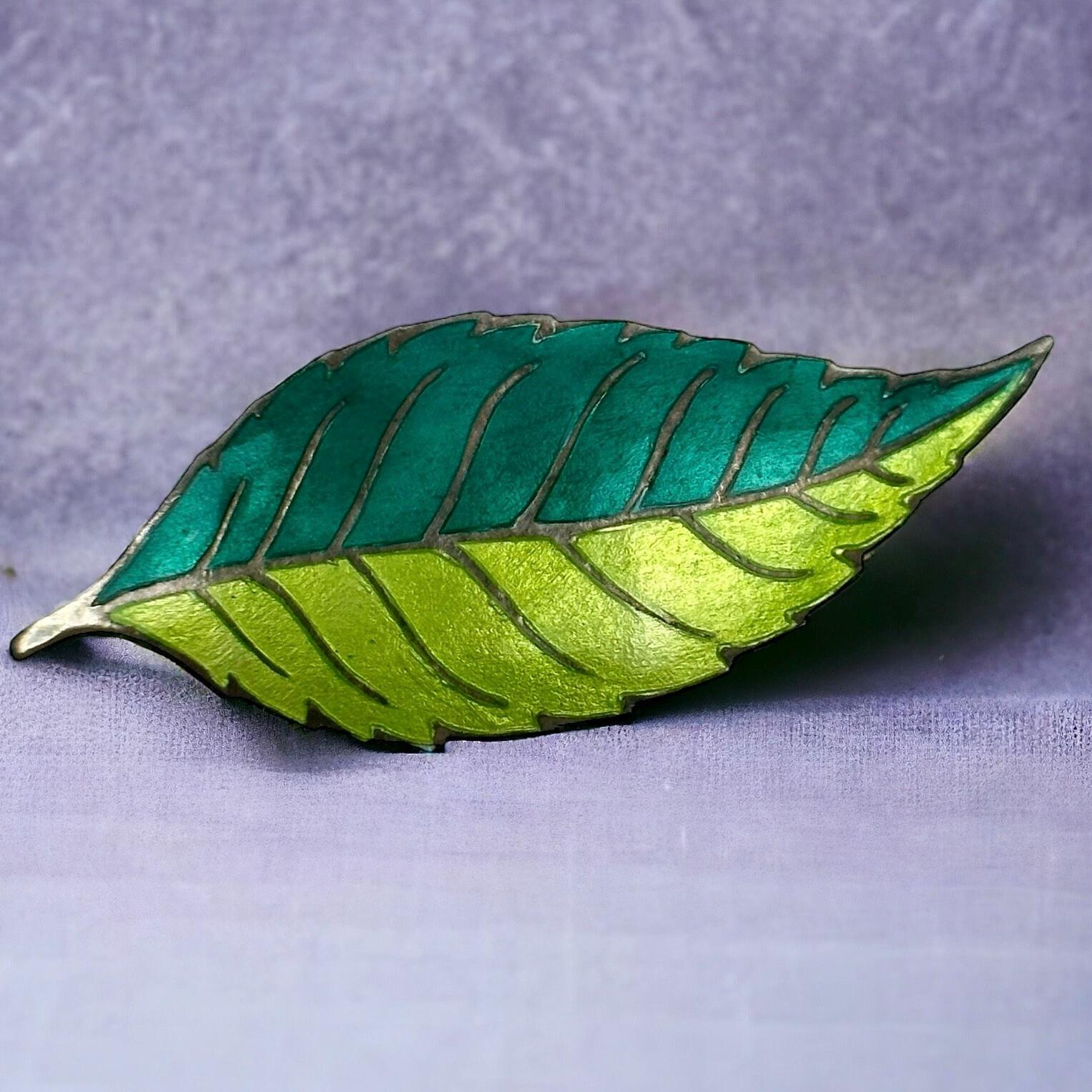 Seltene Brosche 925Er Silber 53 X 20mm Vintage Geschenk Patina Luxus Accessoires Rarität Exklusiv Silberbrosche Blatt Natur Modern von EyecatchersJuwellery