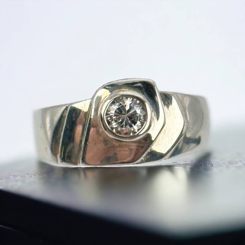 Silberring 17mm Gr. 53 925Er Silber Ring Mit Zirkonia Besetzt Eyecatcher Patina Luxus Exklusiv Design Retro Zeitlos Modern Fashion von EyecatchersJuwellery