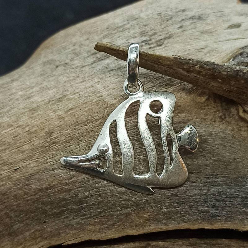 Süßer Fisch Kettenanhänger 925Er Silber 22x 21mm Vintage Geschenk Damen Eyecatcher Anhänger Exklusives Design Hochwertig Kinder von EyecatchersJuwellery