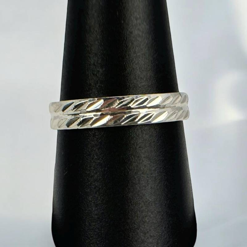 Vintage Ring 925Er Silber 19, 4mm Gr. 61 Patina Geschenk Damen Exklusiv Silberring Design Retro Zeitlos Modern Muster Luxus Fashion Style von EyecatchersJuwellery