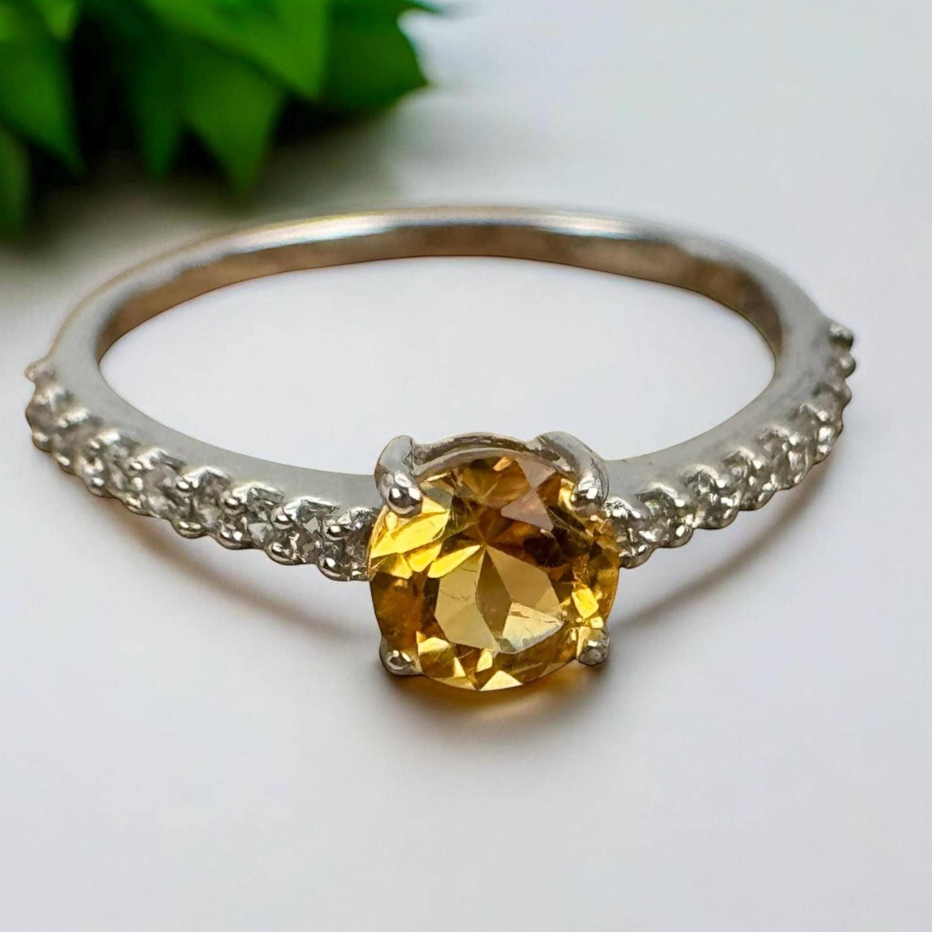 stilvoller Ring 925Er Silber Vintage 18, 1mm Gr. 57 Zirkonia Geschenk Edel Exklusiv Silberring Patina Damen Luxus Design Eyecatcher Rarität stilvoller Ring 925Er Silber Vintage 18, 1mm Gr. 57 Zirkonia Geschenk Edel Exklusiv Silberring Patina Damen Luxus Design Eyecatcher Rarität von EyecatchersJuwellery