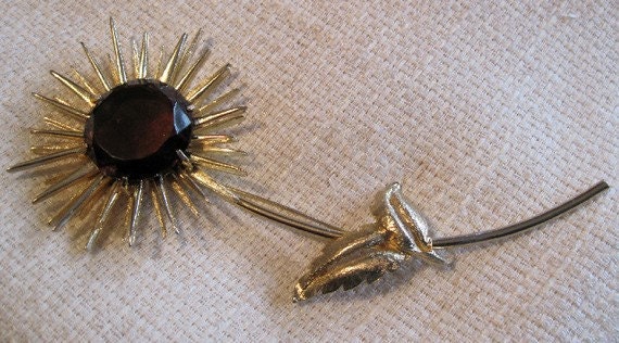 Vintage Gold Blumenbrosche Mit Großen Bernstein-strass von EyecatchersLuxuries