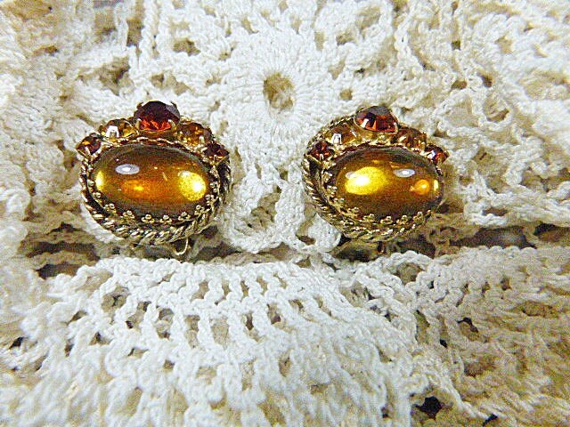 Vintage Strass Und Mondstein-Ohrclips - V-Ohr-607 Mondstein Ohrringe von EyecatchersLuxuries