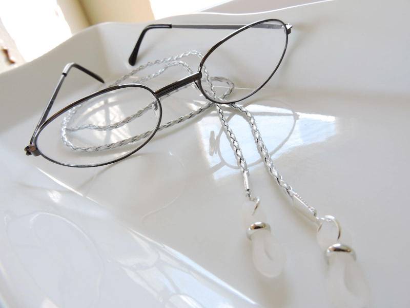 Geflochtene Lederkette Silber Brillen - Kette Lesen Lesebrille Halter Sonnenbrillenhalter Leder Brillenhalter von EyeglassLanyards