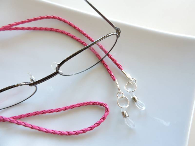 Geflochtenes Leder Rosa Brillen Kette - Lesung Glassess Inhaber Sonnenbrillenhalter Brillenhalter von EyeglassLanyards