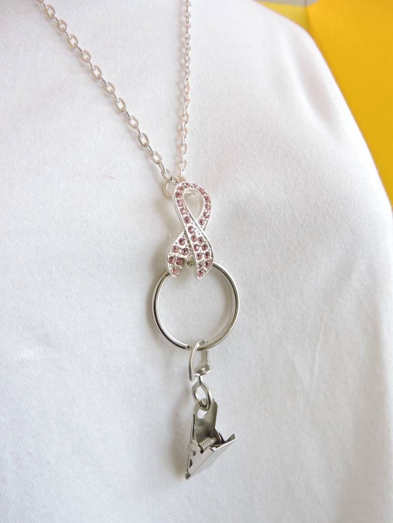 Rosa Bewusstsein Ribbion Strass Id Abzeichen Halter, Silber Kette Lanyard, Id Arbeits-Id-Halter Foto-Id-Halter von EyeglassLanyards
