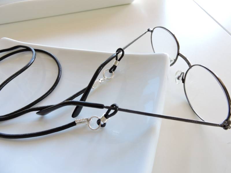 Runde Leder Brillengestell Kette - Lesung Glassess Inhaber Sonnenbrillenhalter Brillenhalter von EyeglassLanyards