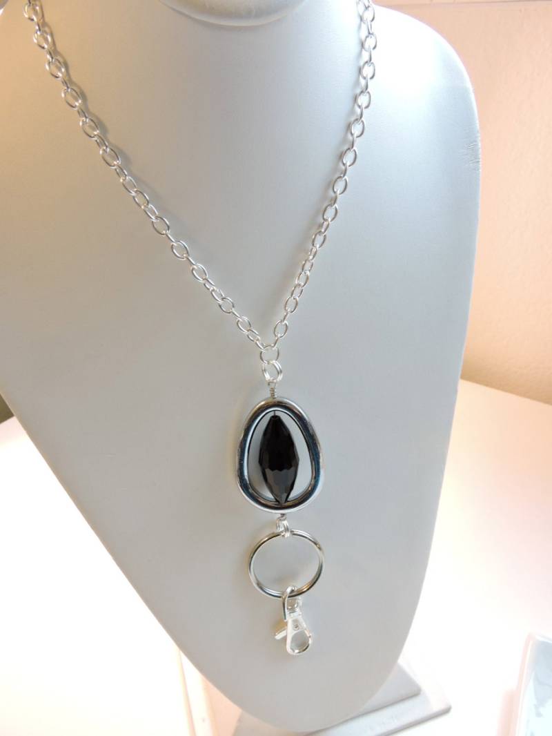 Schöne Oval Mit Schwarz Fauceted Bling Badge Holder Lanyard, Schöne Arbeit Id Holder, Frühling Abtrünnigen Optionen von EyeglassLanyards