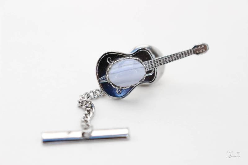 Blaue Spitze Achat Gitarre Pin Musiker Schmuck von EyesofAnastasia