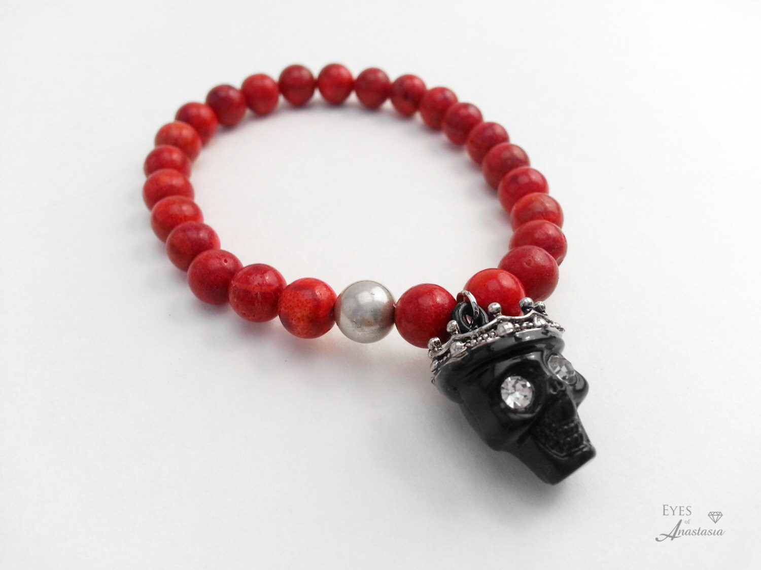 Gothic Rote Korallen Schädel Armband Sterling Silber Gekrönter Schmuck von EyesofAnastasia
