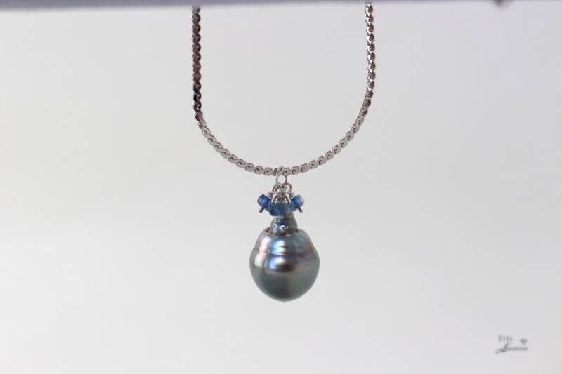 Tahitiperle Tropfen Anhänger Sterling Silber Halskette Mit Saphir von EyesofAnastasia