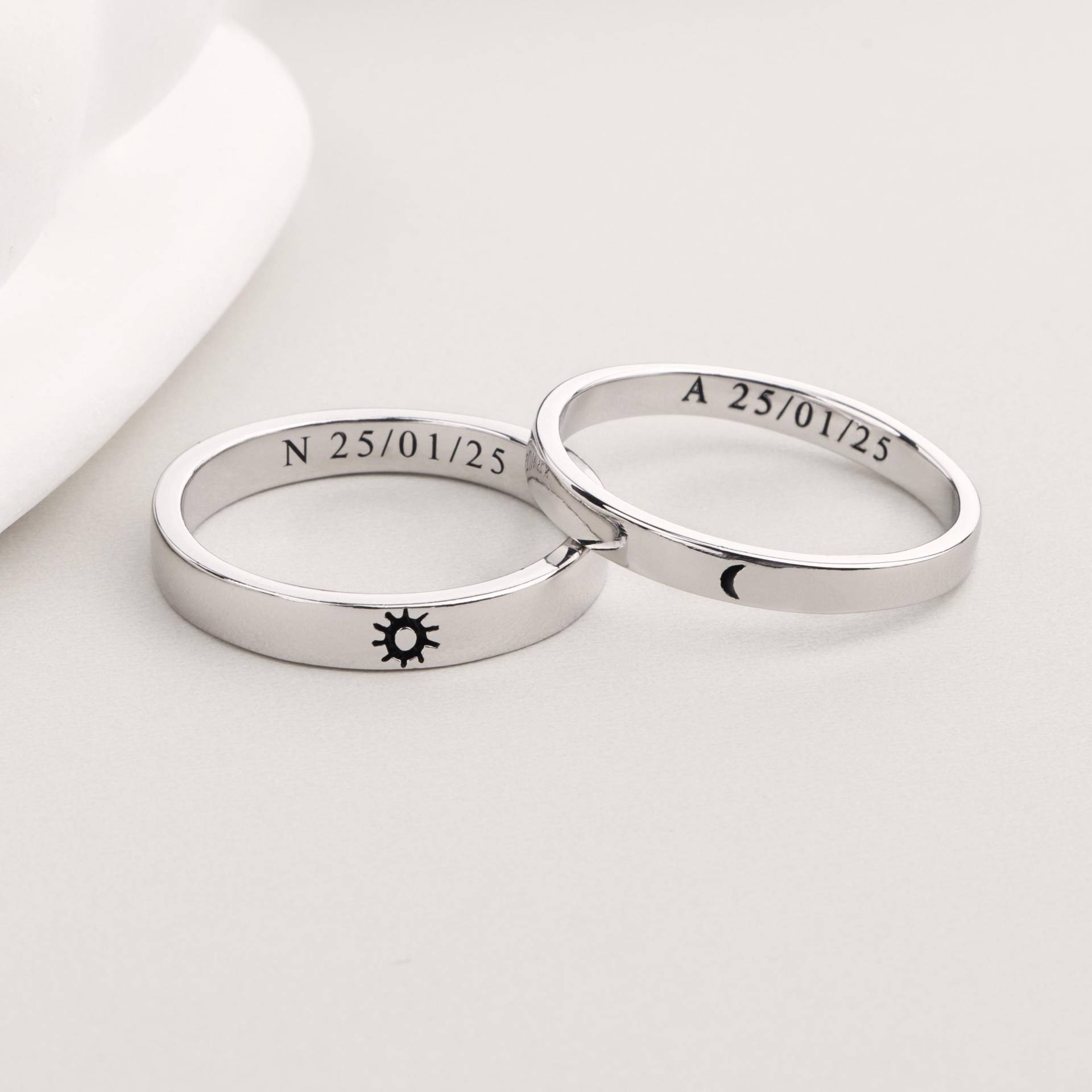 Personalized Moon Sun Couple Rings, & Matching Ring Set von EzGiftables