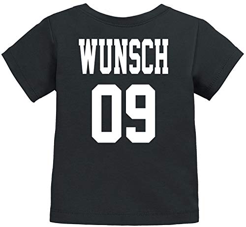 EZYshirt® Wunschname & Nummer für Babys | Personalisiere Dein T-Shirt Baby Bio Baumwolle von Ezyshirt