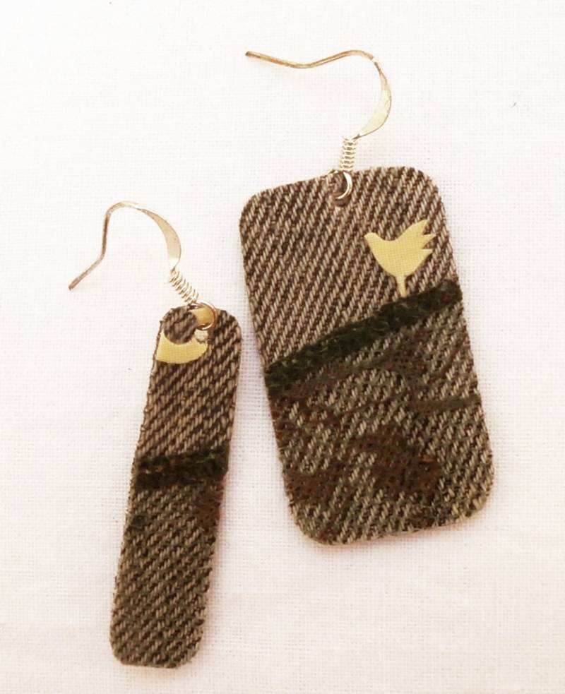 Ohrringe Aus Grauem Baumwollstoff, Rechteckige Form, Gelber Vogel, Kostenloser Versand Nach Griechenland Ohrringe Aus Grauem Baumwollstoff, Rechteckige Form, Gelber Vogel, Kostenloser Versand Nach Griechenland von FABRICase